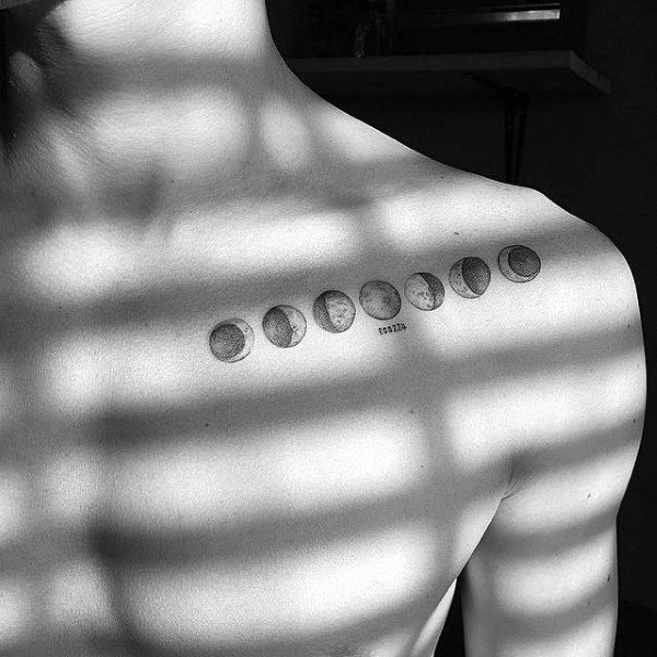 schlüsselbein tattoo 45