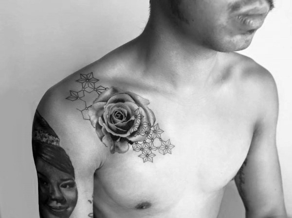 schlüsselbein tattoo 61