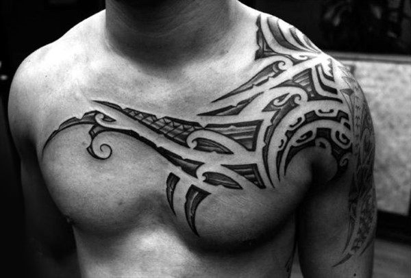 schlüsselbein tattoo 77