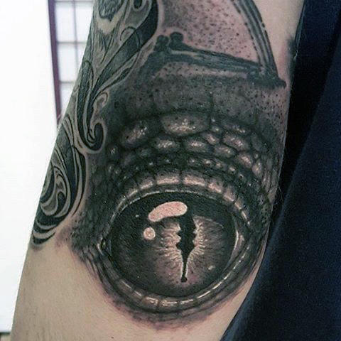 ellenbogen tattoo 101