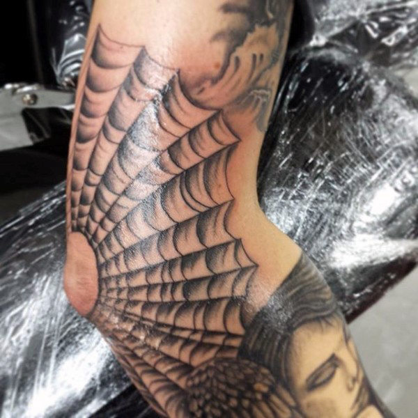 ellenbogen tattoo 121