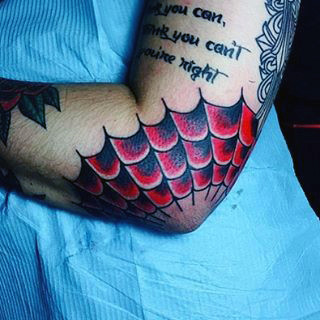 ellenbogen tattoo 123