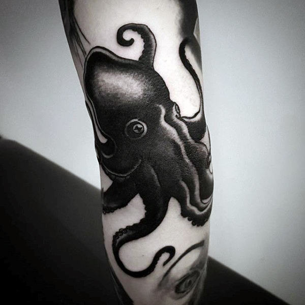 ellenbogen tattoo 131