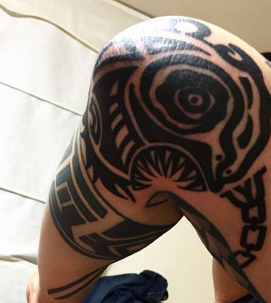ellenbogen tattoo 171