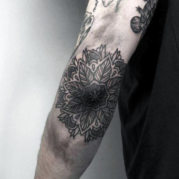 ellenbogen tattoo 43