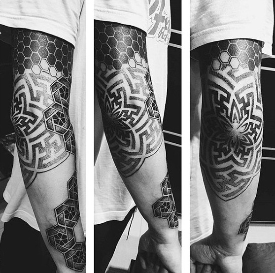 ellenbogen tattoo 45