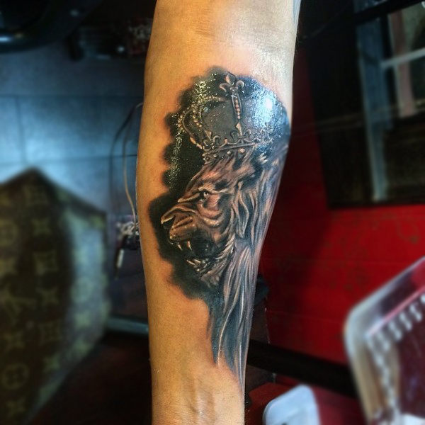 krone tattoo 01