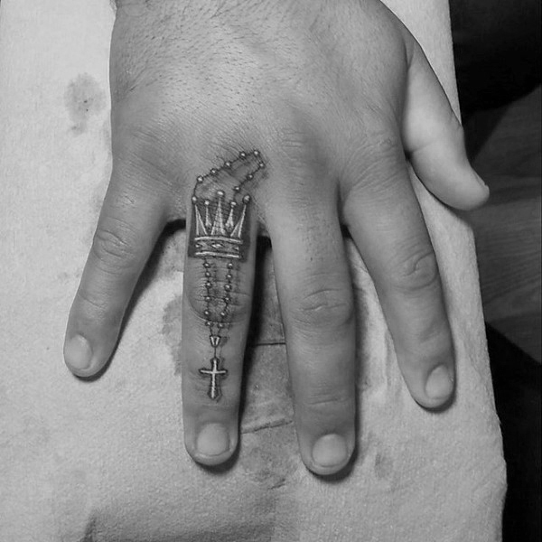 krone tattoo 149