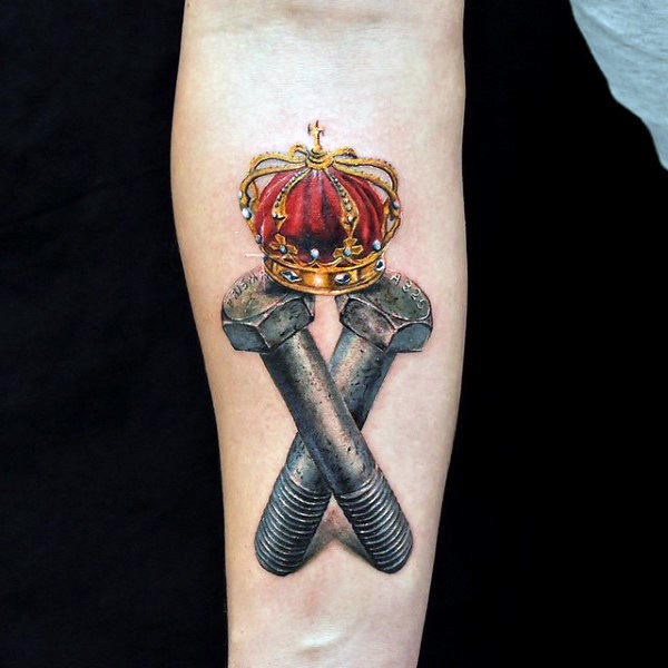 krone tattoo 157