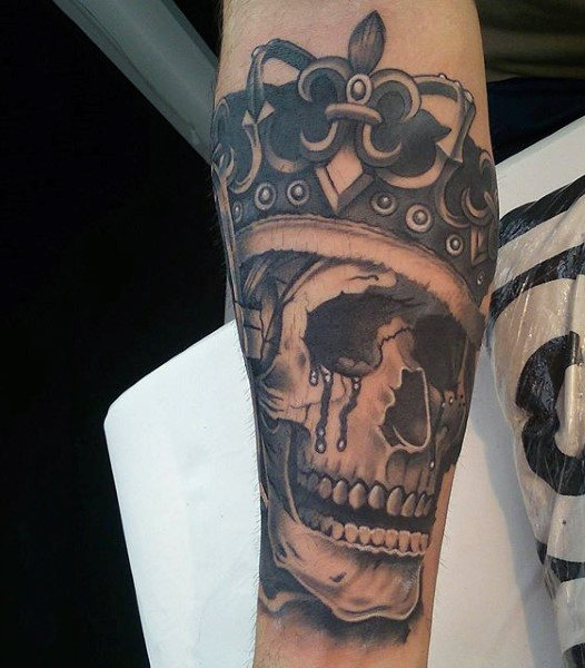 krone tattoo 35