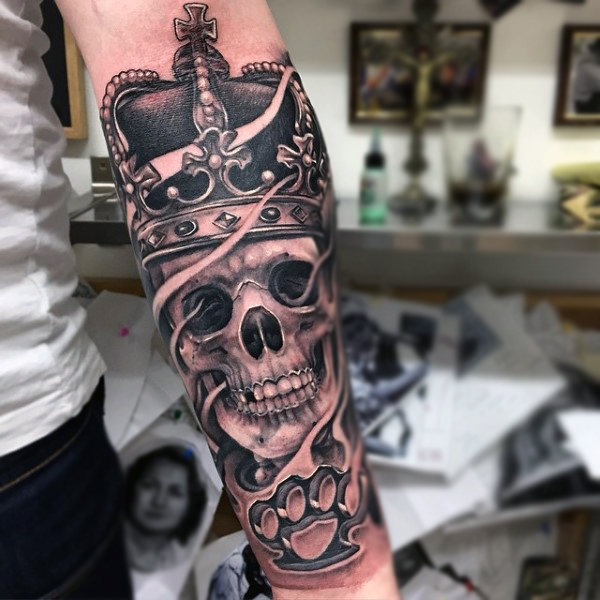 krone tattoo 45