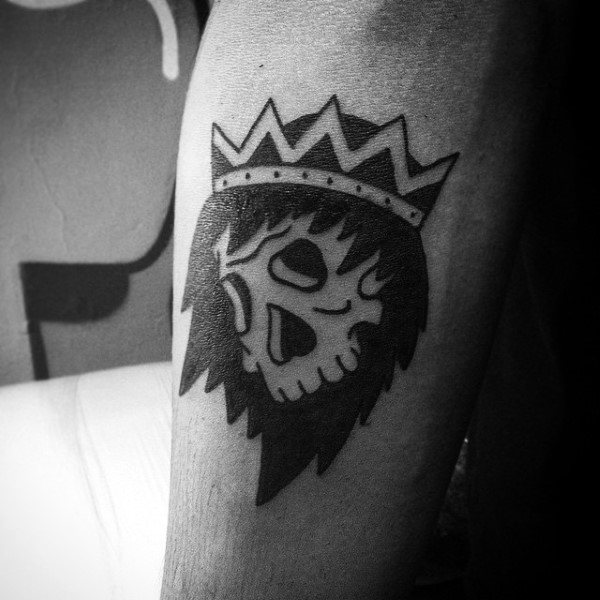 krone tattoo 57