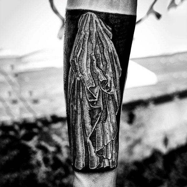 schwarz blackwork tattoo 11