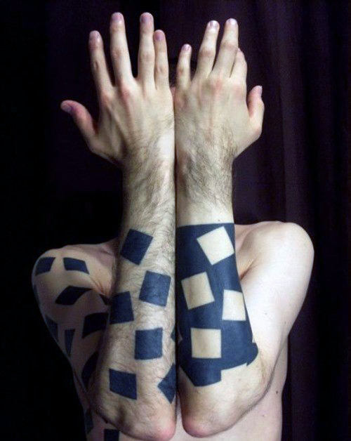 schwarz blackwork tattoo 121