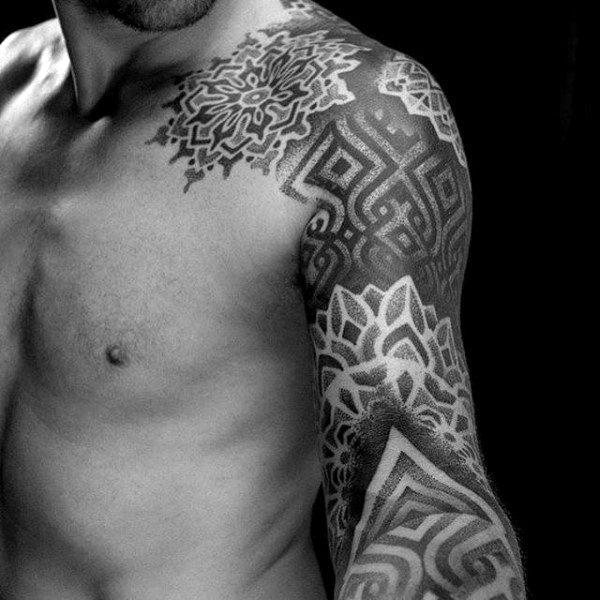 schwarz blackwork tattoo 51