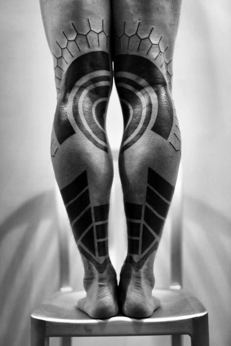 schwarz blackwork tattoo 89