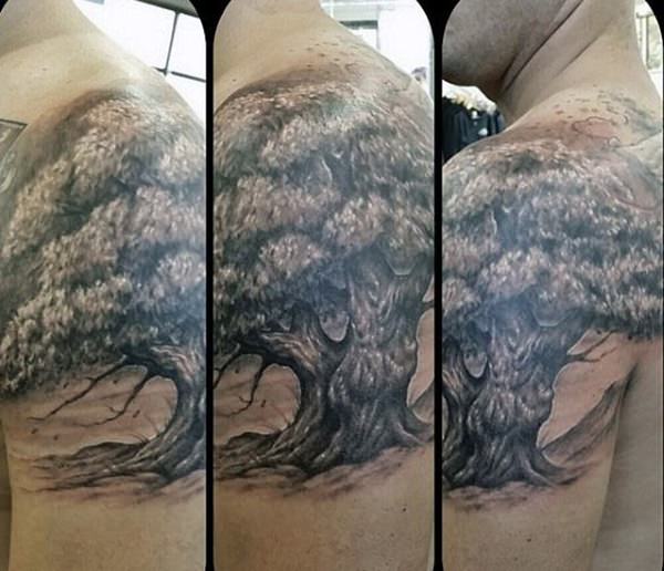 baum tattoo 1221
