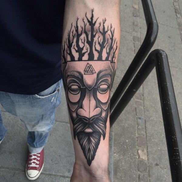 baum tattoo 701