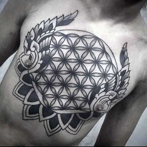 brust tattoo 904
