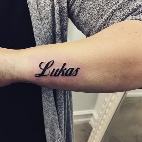 name tattoo 1686