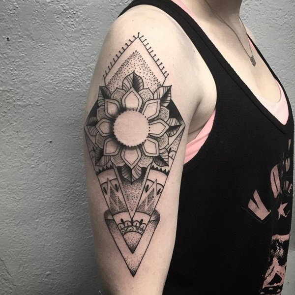 geometrische tattoo 1424