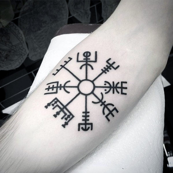 103 Wikinger-Tattoos (Mit Bedeutung)