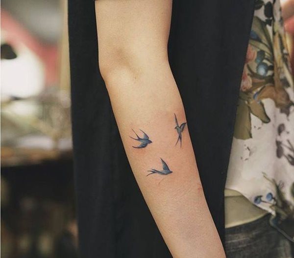 Schwalben Tattoo Klein