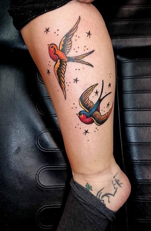 Schwalben Tattoo Frau