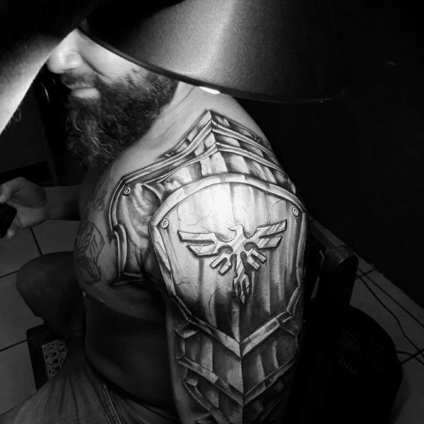 schild wappen tattoo 125