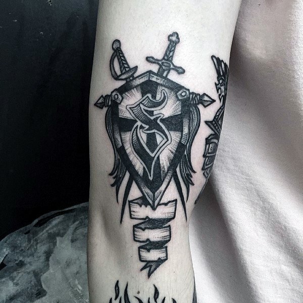 schild wappen tattoo 57