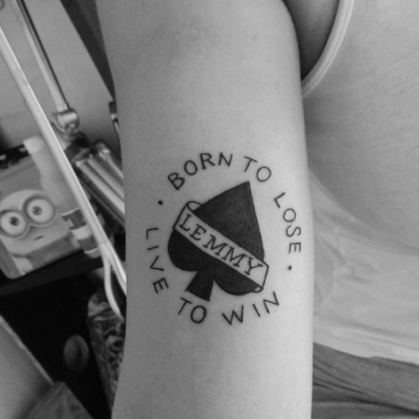 initialen tattoo 12