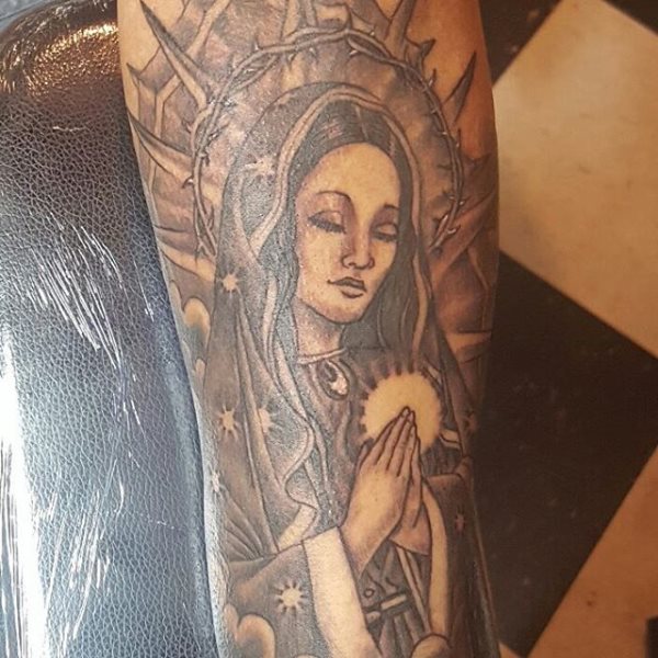 jungfrau maria tattoo 370