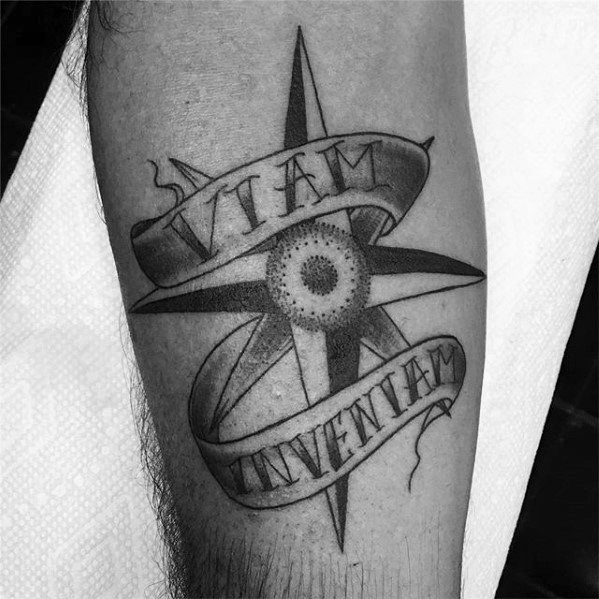 latein tattoo 24