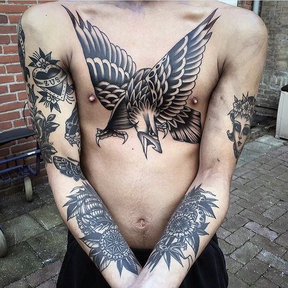 adler brust tattoo 157