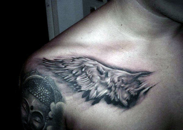 fluegel brust tattoo 45