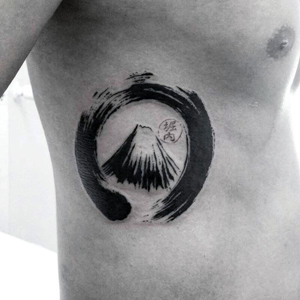 enso kreis tattoo 37