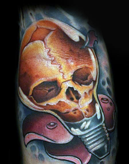 tatouage ampoule 79