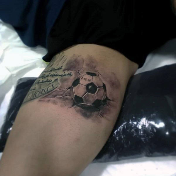 tatouage football 07