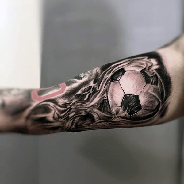 tatouage football 129