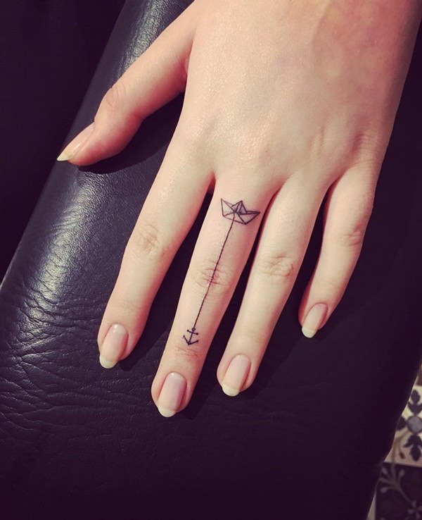 tatouage ancre 220