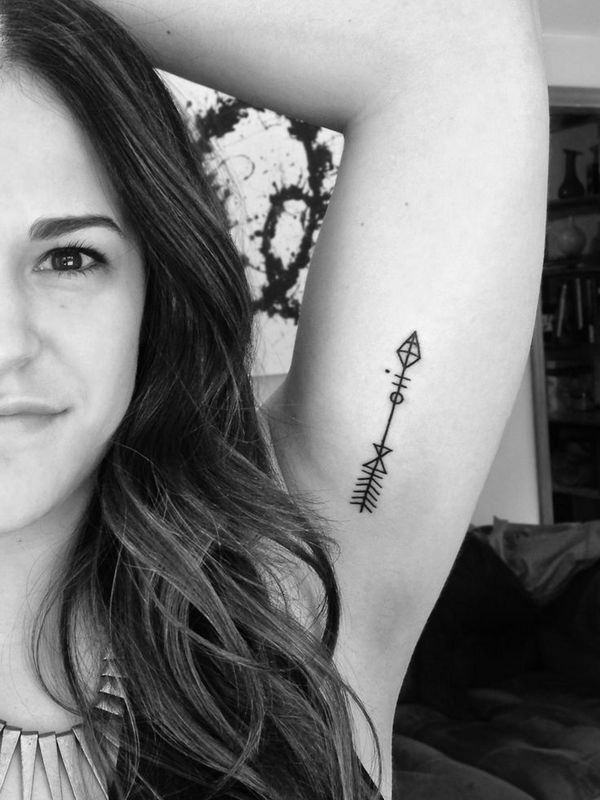 tatouage fleche 120