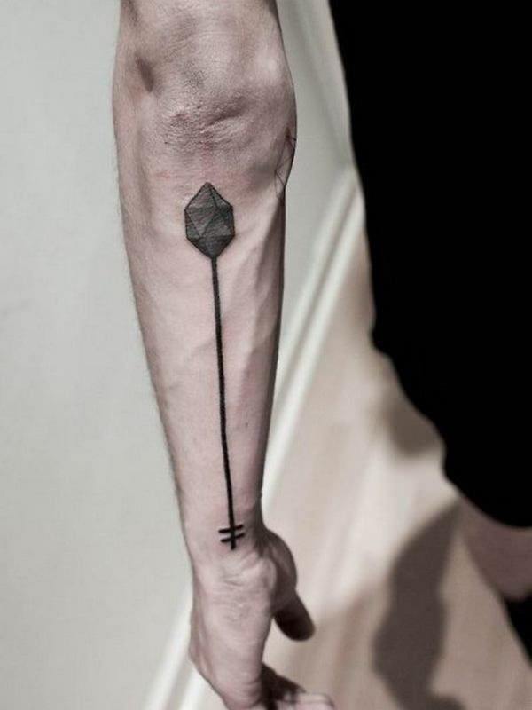 tatouage fleche 208