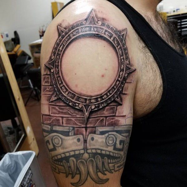 tatouage azteque 190