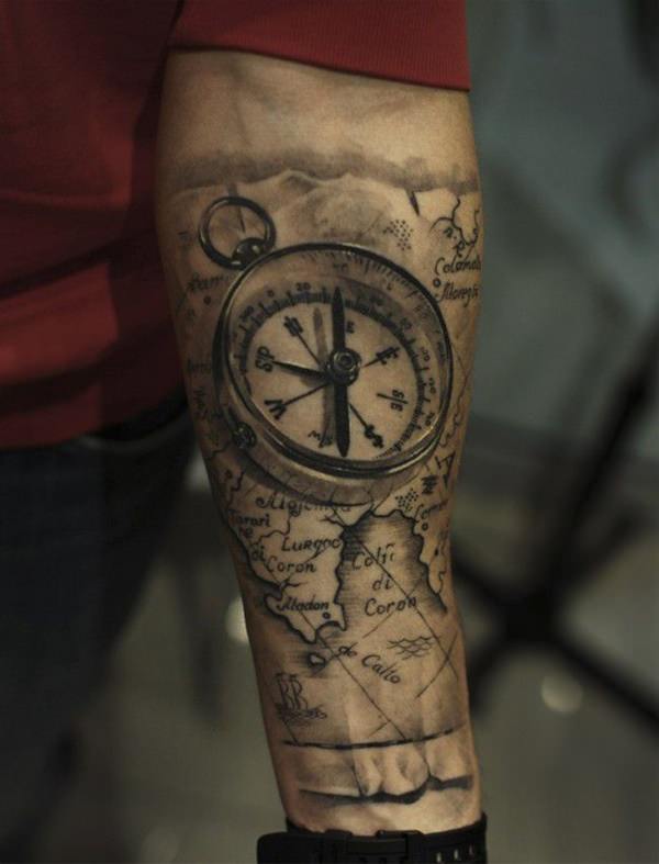 tatouage boussole 138