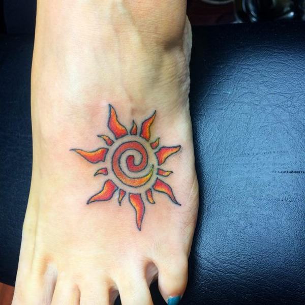 tatouage soleil 234