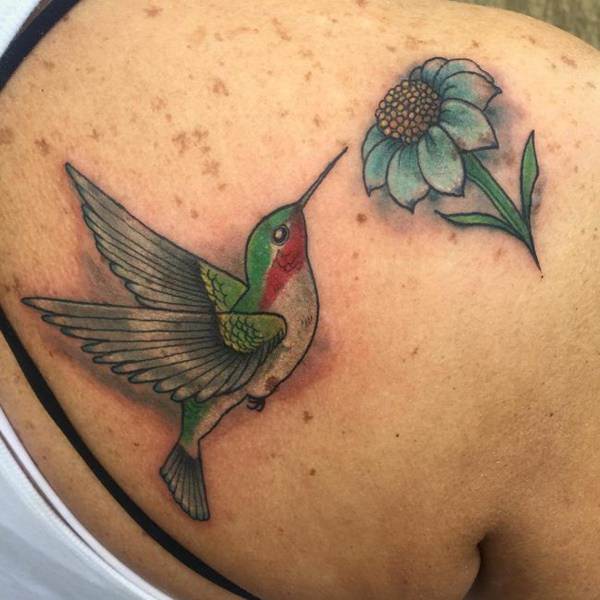 tatouage colibri 198