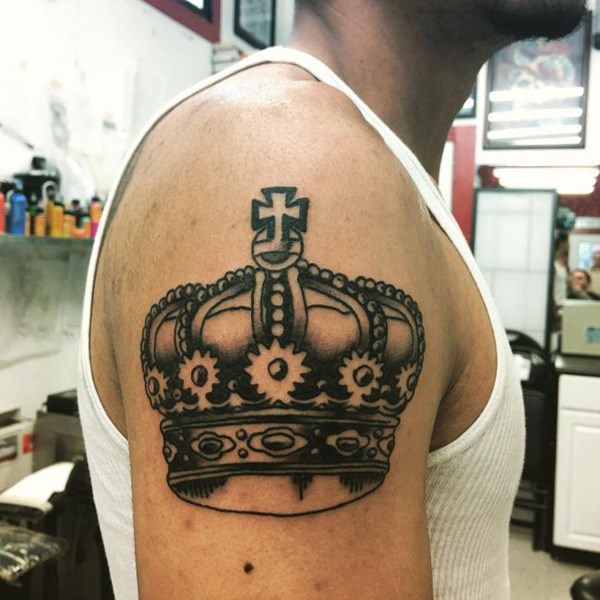 tatouage roi reine 137