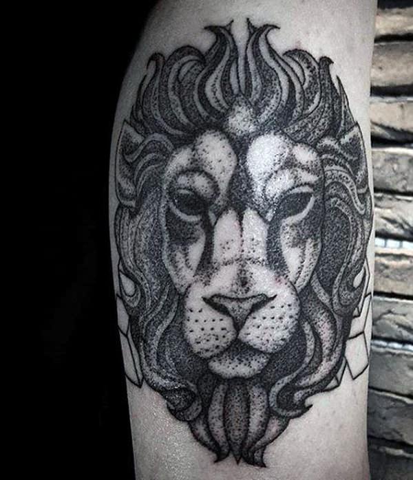 tatouage lion 131
