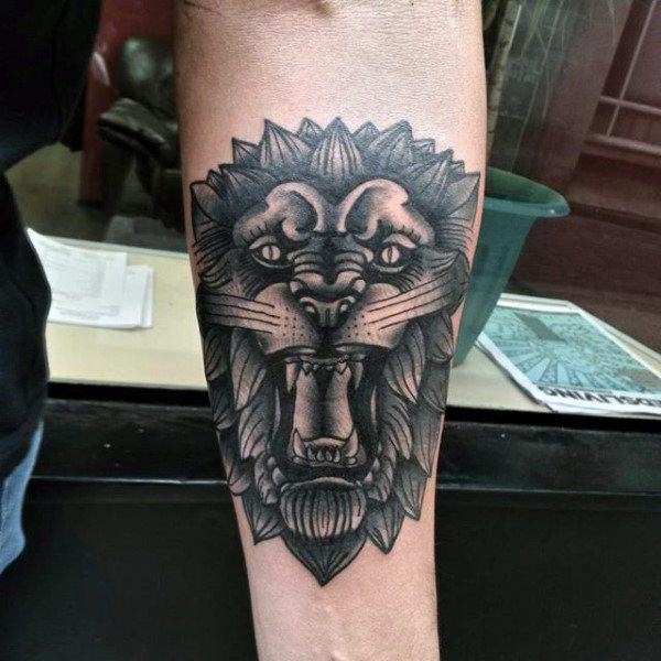 tatouage lion 143