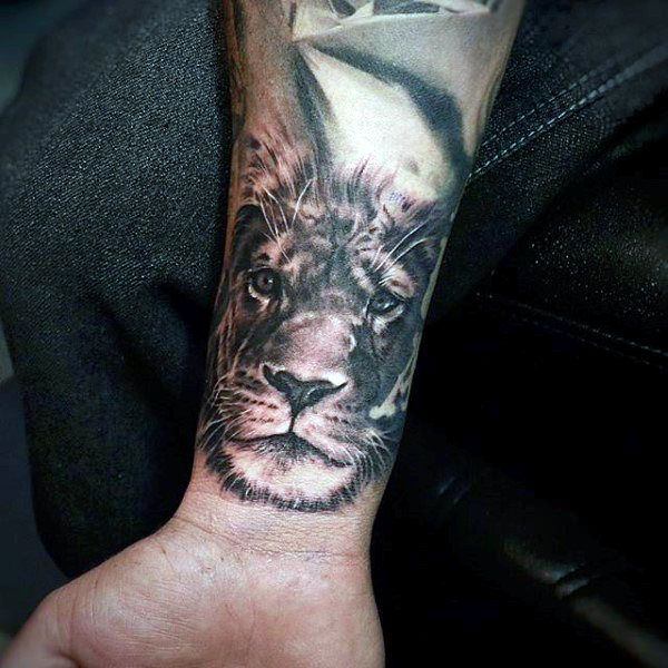 tatouage lion 150